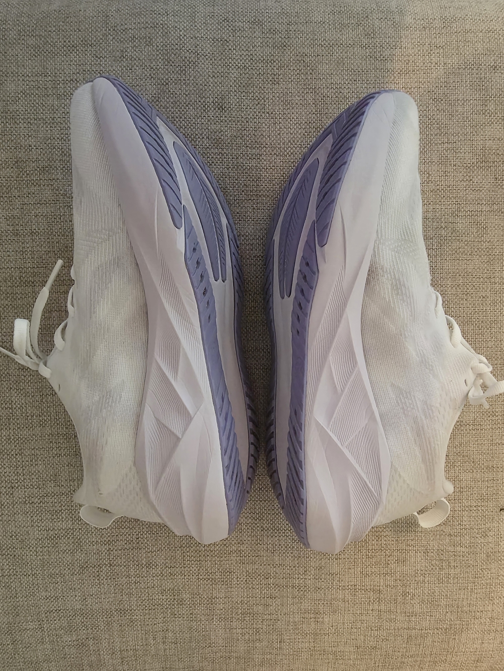 ASICS Novablast 5 Women's Running Shoes 8.5 - Gently Used - Picture 7 of 9